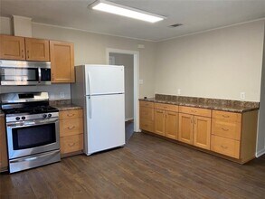 121 Tuna St in Galveston, TX - Building Photo - Building Photo