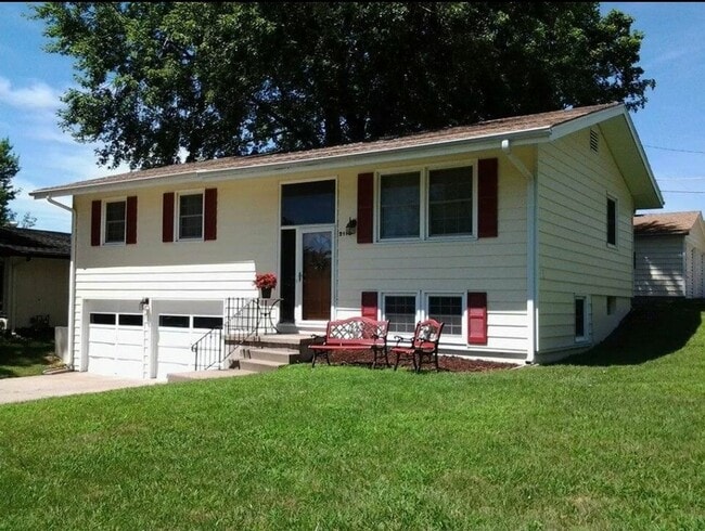 property at 2110 N 34th St