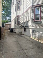 41 Bay State Ave, Unit 3 in Somerville, MA - Building Photo - Building Photo