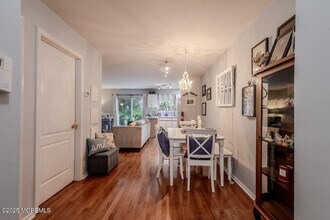 14 Lucia Ct in Matawan, NJ - Building Photo - Building Photo