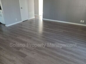 1797 Brookwood Dr in Vacaville, CA - Building Photo - Building Photo