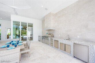 590 Carica Rd in Naples, FL - Building Photo - Building Photo