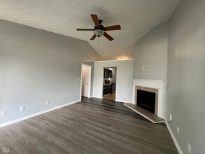 191 Westridge Pl in Greenwood, IN - Building Photo - Building Photo
