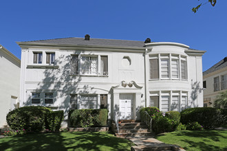 9949 Robbins Dr in Beverly Hills, CA - Building Photo - Building Photo