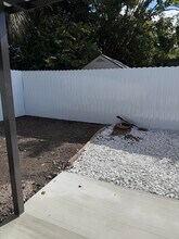 3760 Mil-Stream Ct in Greenacres, FL - Foto de edificio - Building Photo