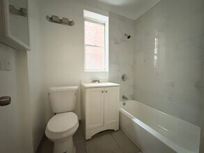 130 Stevens Ave, Unit 2 in Jersey City, NJ - Building Photo - Building Photo