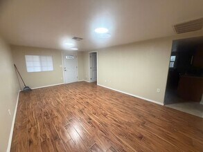 315 N Maple St in Carlsbad, NM - Building Photo - Building Photo