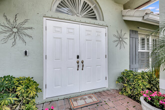 1957 New Haven Ave in Wellington, FL - Foto de edificio - Building Photo