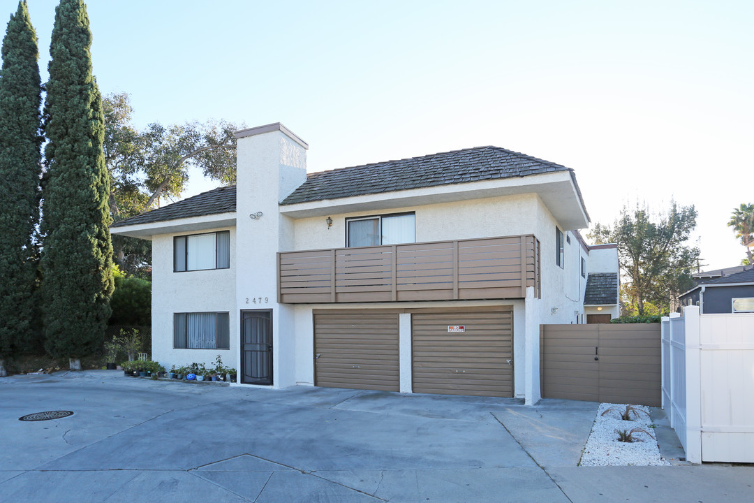 2479 Barry Ave in Los Angeles, CA - Building Photo