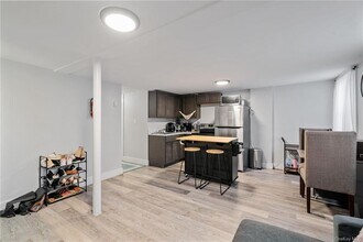 29 Hooker Ave-Unit -1 in Poughkeepsie, NY - Building Photo - Building Photo