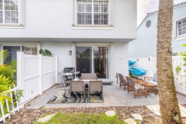 property at 1038 Jeffery St