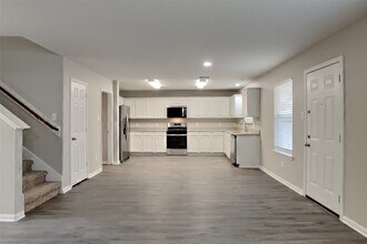 6110 Wilcox Point Dr in Spring, TX - Building Photo - Building Photo