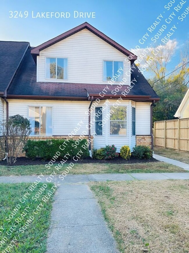 3249 Lakeford Dr in Nashville, TN - Building Photo - Building Photo