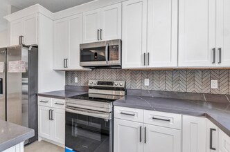 8489 Topeka Cir in Port Charlotte, FL - Building Photo - Building Photo