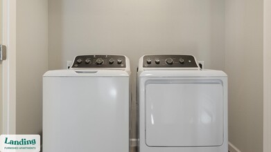 3401 Redbud Ln, Unit 3403 in Tulsa, OK - Building Photo - Building Photo