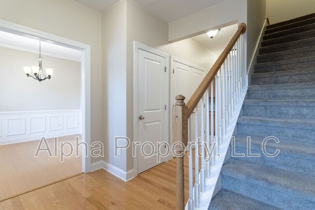 302 Shallow Dr in Taylors, SC - Building Photo - Building Photo