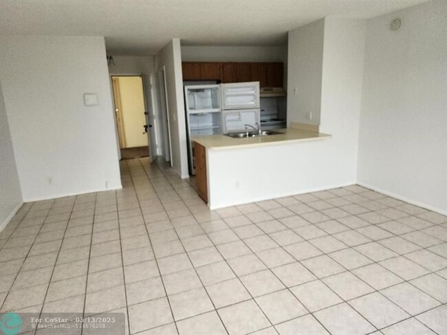 property at 2501 Riverside Dr