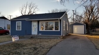 2415 Gano St in Great Bend, KS - Building Photo