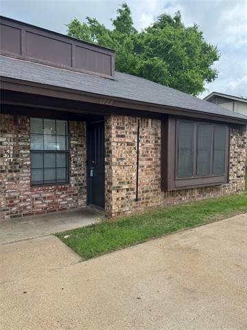 1727 Patricia St in Arlington, TX - Building Photo
