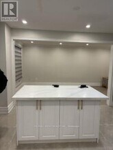 23 Michigan Ave in Brampton, ON - Building Photo - Building Photo