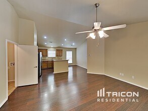 1145 Boxwood Dr in Crowley, TX - Building Photo - Building Photo