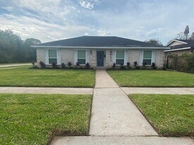 3803 Regency Dr in Houston, TX - Building Photo