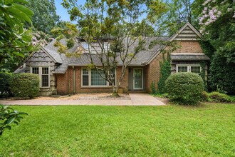 6700 Middleboro Dr in Raleigh, NC - Building Photo - Building Photo