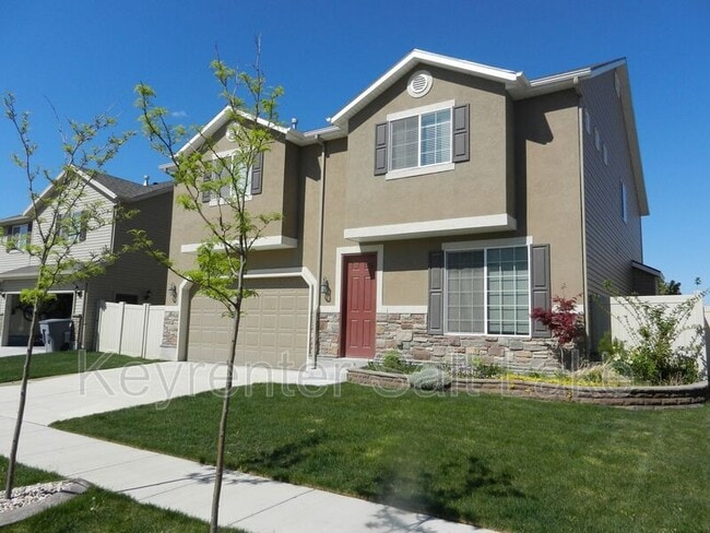 1057 Cambria Drive in North Salt Lake, UT - Building Photo - Building Photo