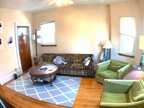 830 Parker St in Boston, MA - Foto de edificio - Building Photo