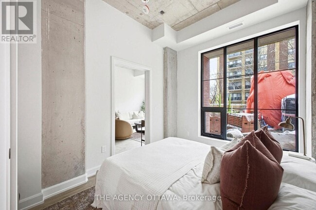 56 Bayswater Ave in Ottawa, ON - Building Photo - Building Photo