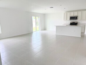 5193 Green Belt Dr in Haines City, FL - Building Photo - Building Photo