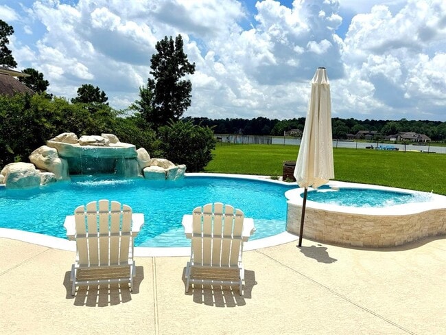 property at 31810 Edgewater Dr