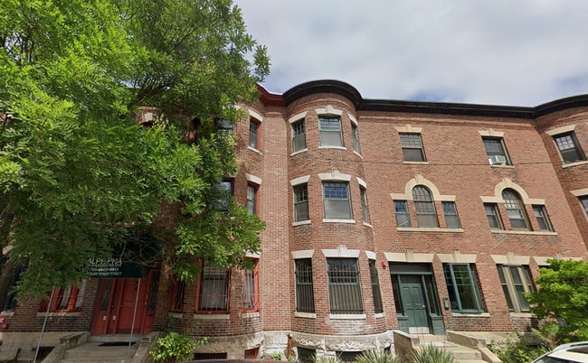 533 Newbury St, Unit B