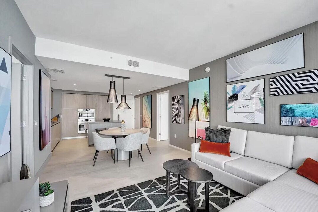 4010 S Ocean Dr in Hollywood, FL - Foto de edificio