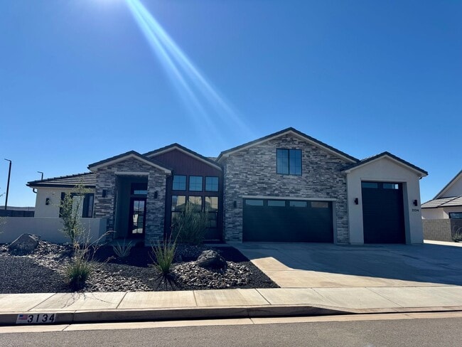 3134 Blue Heron Dr in Saint George, UT - Building Photo - Building Photo