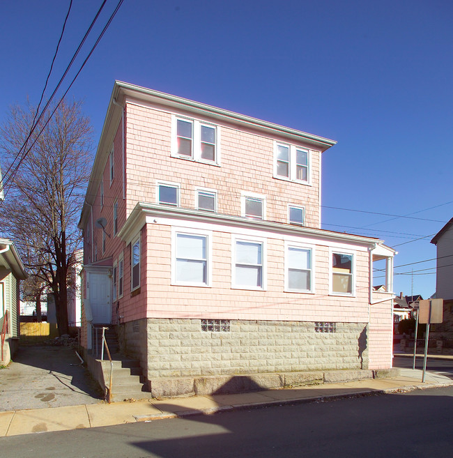 228 Franklin St in Fall River, MA - Building Photo - Building Photo