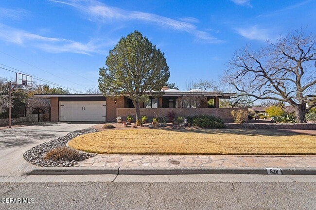 528 Stonebluff Rd in El Paso, TX - Building Photo - Building Photo