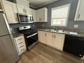 79 Third St. Unit 79 in Dearborn Heights, MI - Building Photo - Building Photo