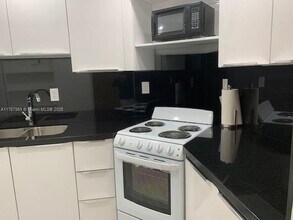 4801 NW 7th St in Miami, FL - Building Photo - Building Photo