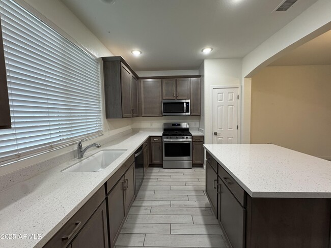 1777 N Marketside Ave in Buckeye, AZ - Building Photo - Building Photo