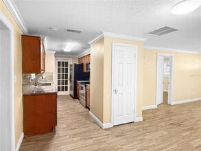 524 San Lanta Cir in Sanford, FL - Building Photo - Building Photo