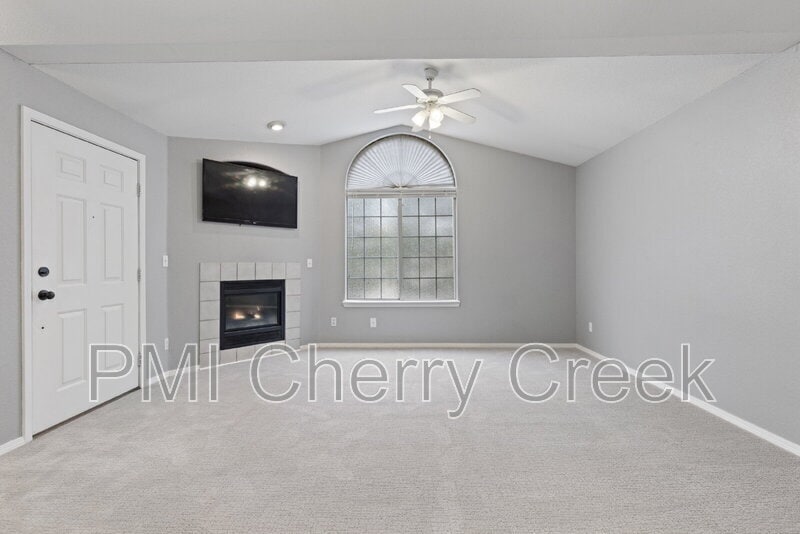 8757 E Dry Creek Rd in Centennial, CO - Building Photo