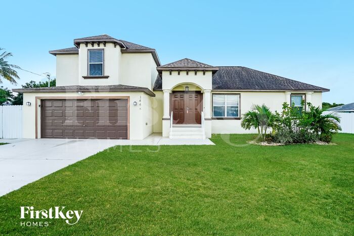 144 SE 6th St in Cape Coral, FL - Foto de edificio