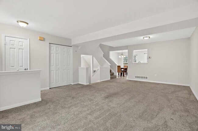 8772 Manahan Dr in Ellicott City, MD - Building Photo - Building Photo