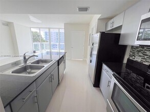 1861 NW S River Dr, Unit 803 in Miami, FL - Building Photo - Building Photo
