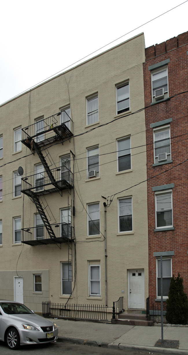 31 Concord St in Jersey City, NJ - Building Photo - Building Photo