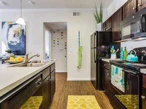 14722 Nacogdoches Rd, Unit 4212 in San Antonio, TX - Foto de edificio - Building Photo