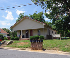 Chateaux Apartments in Asheboro, NC - Building Photo - Building Photo