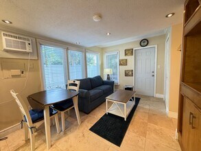 201 S Swinton Ave in Delray Beach, FL - Building Photo - Building Photo