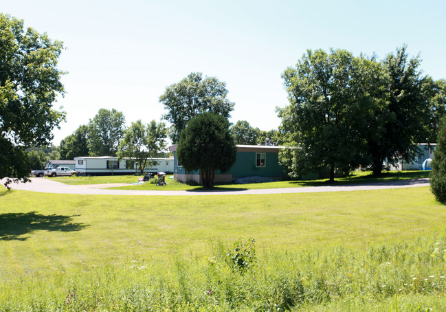 Country View Court in Somerset, WI - Building Photo - Building Photo